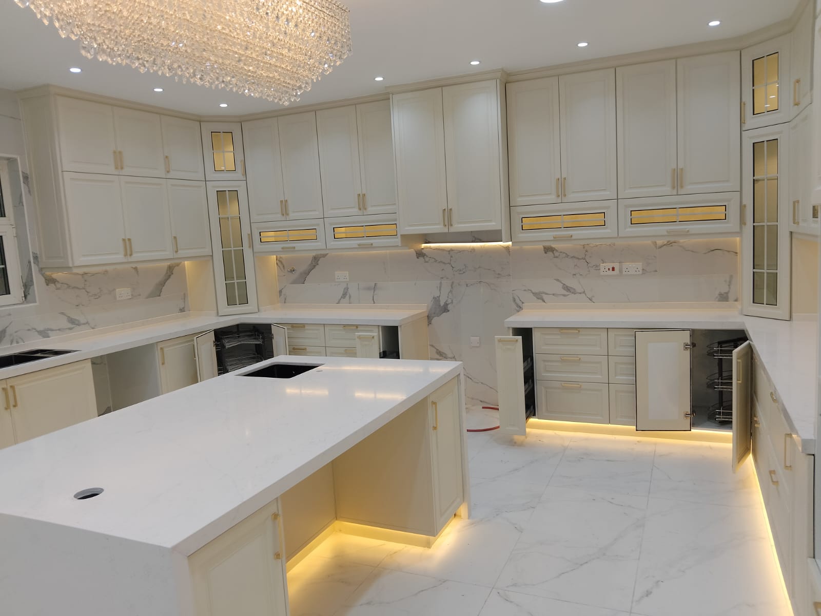 Elegant Kitchen Solutions